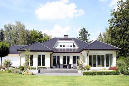 Haus Bad Saulgau - 7 Zimmer, 400 m&sup2;, 1.666.000&euro; | Angebot:26766978