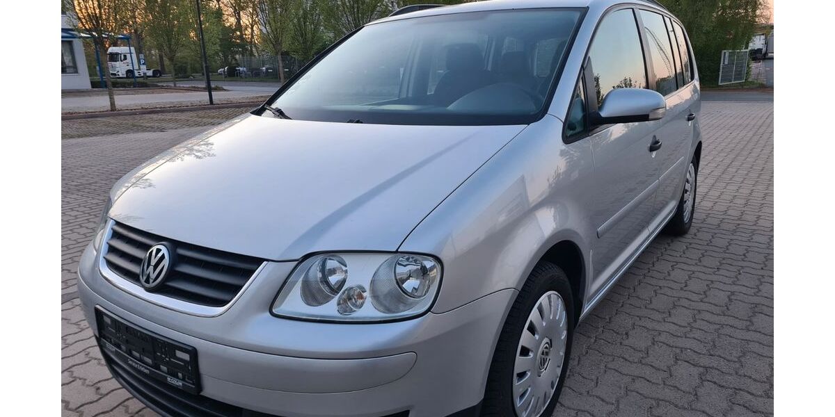 VW Touran 257.000 km 3.599 &euro; Langenhagen 30853
