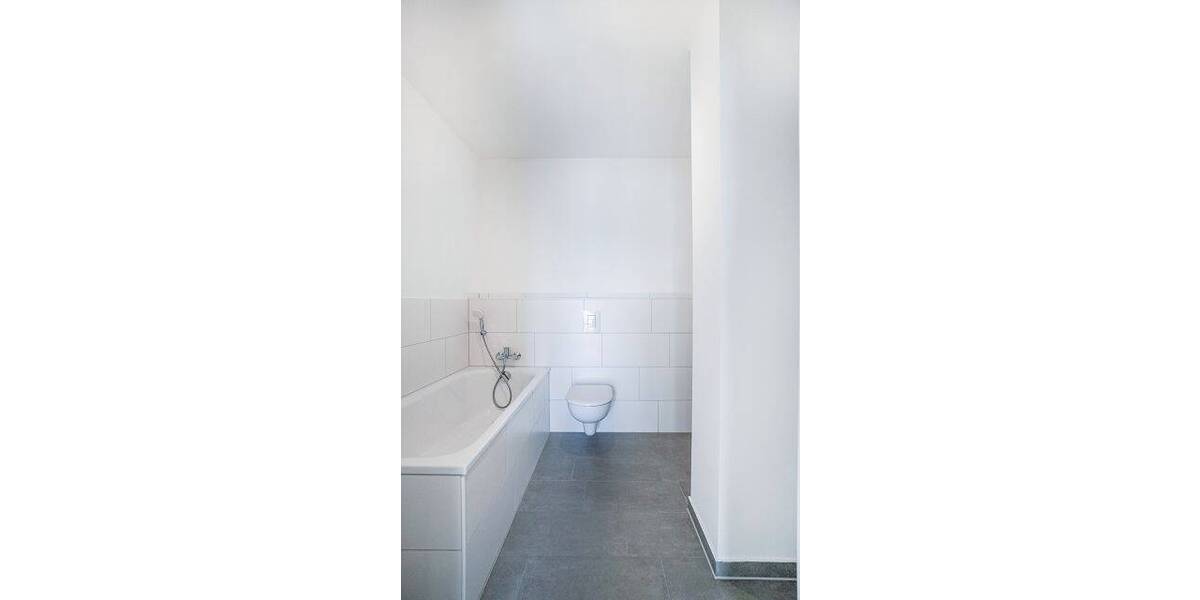 Etagenwohnung Berlin Siemensstadt - 4 Zimmer, 108 m&sup2;, 1.728&euro; | Angebot:26857288