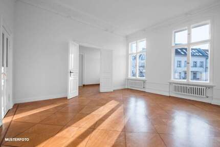Wohnung zum Kaufen in Kelsterbach 219.000 € 68 m² 2 zimmer