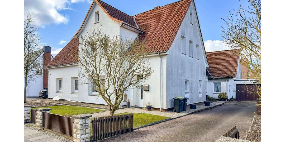 Etagenwohnung Bremerhaven Schiffdorferdamm - 4 Zimmer, 90 m&sup2;, 129.000&euro; | Angebot:26075024