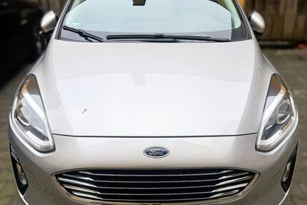 Ford Fiesta 102.000 km 10.900 € München 80335