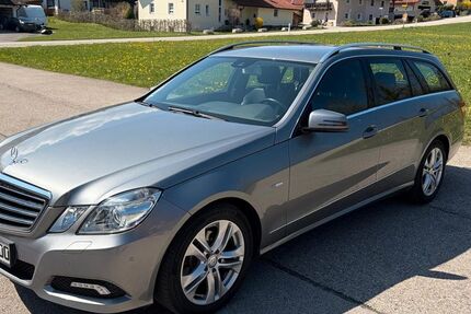 Mercedes-Benz E 200 149.000 km 9.900 &euro; Surberg 83362