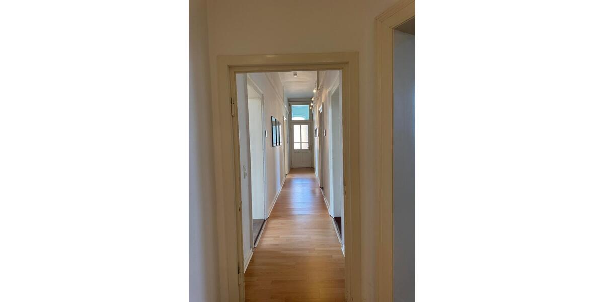 Etagenwohnung Nienburg (Weser) - 6 Zimmer, 186 m&sup2;, 325&euro; | Angebot:26058537