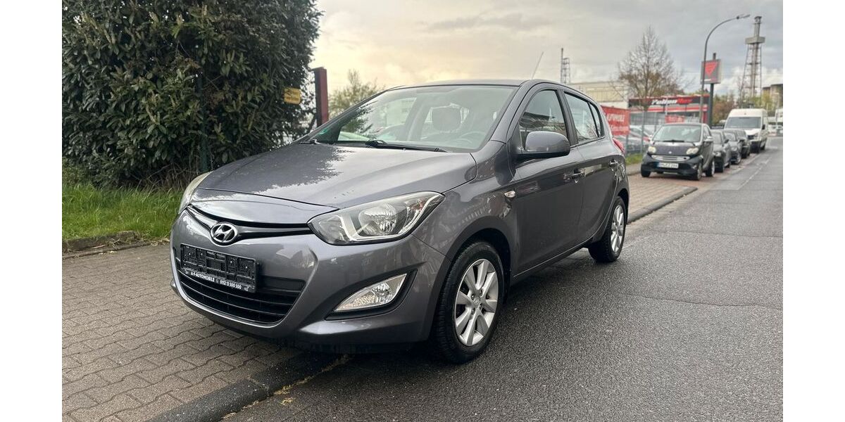 Hyundai i20 206.438 km 2.999 &euro; Wesseling 50389