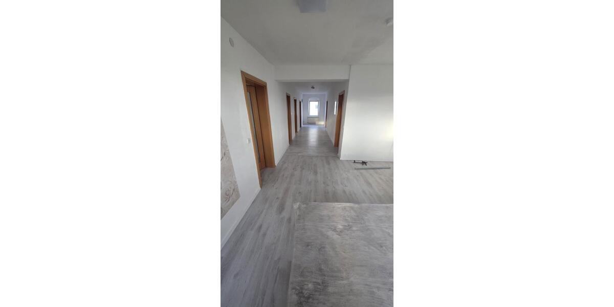 Etagenwohnung Emmerthal - 5 Zimmer, 110 m&sup2;, 850&euro; | Angebot:26099719
