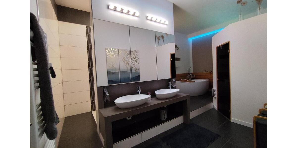 Erdgeschoßwohnung Freudenstadt - 4 Zimmer, 175 m&sup2;, 399.000&euro; | Angebot:26941699