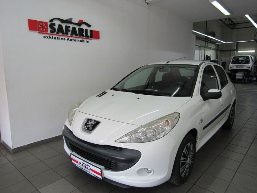 Peugeot 206 120.000 km 3.390 € Saarbrücken 66121