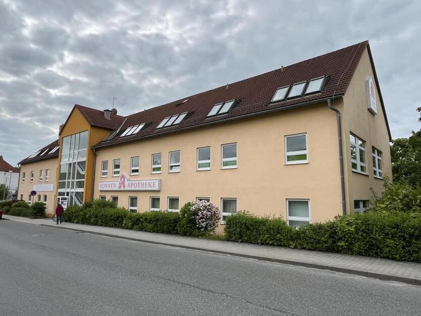 Bischofswerda! Großzügige und komplett eingerichtete Arztpraxis mit zwei OP-Räumen! zimmer