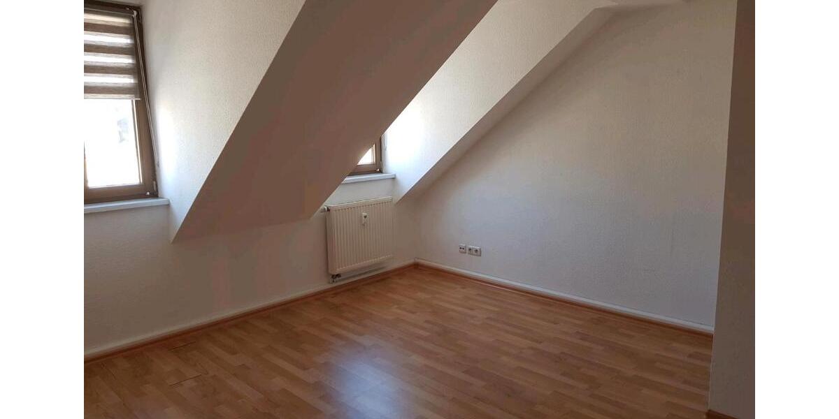 Dachgeschoßwohnung Halle (Saale) Am Wasserturm/Thaerviertel - 3 Zimmer, 71 m&sup2;, 685&euro; | Angebot:25395486