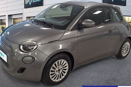 Fiat 500e 28.485 km 19.790 &euro; Frankfurt 60314