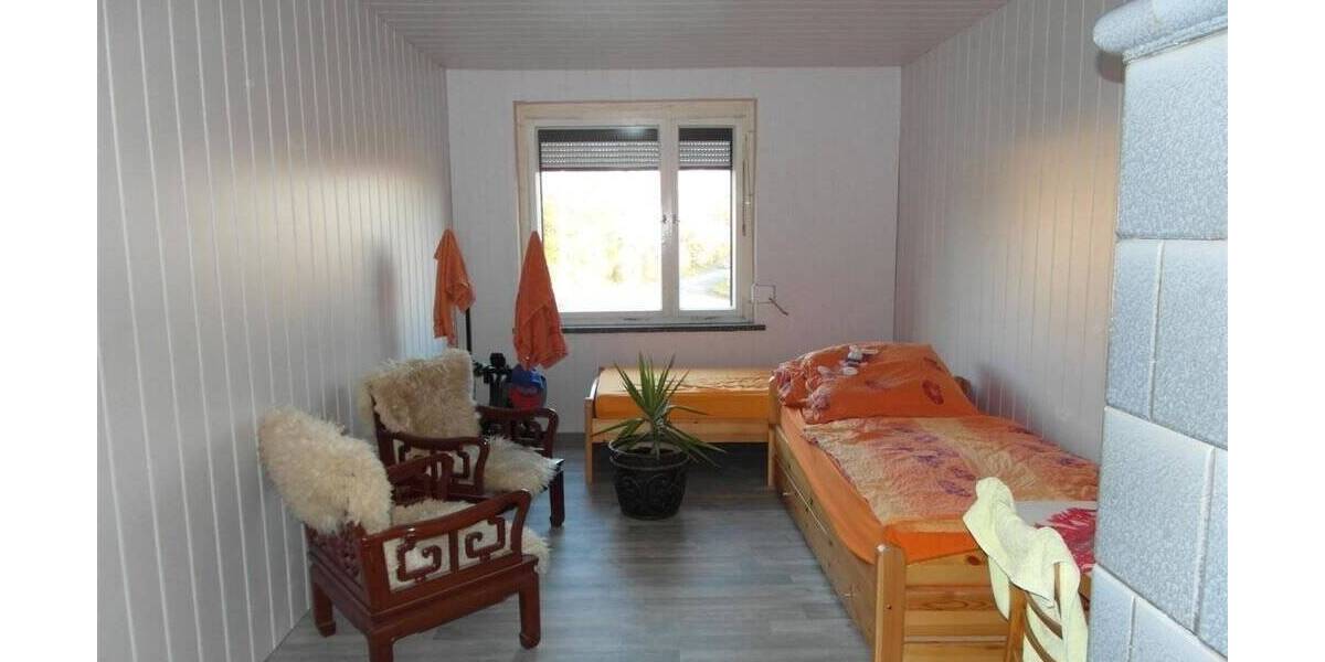 Einfamilienhaus Elsterwerda - 1 Zimmer, 227 m&sup2;, 179.000&euro; | Angebot:25667367