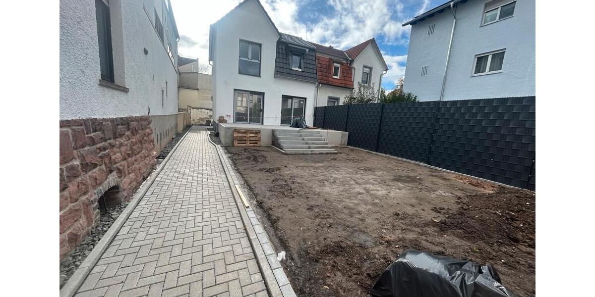 Haus mit Terasse,Garten,neue Einbauküche und eigene Privatparkplâ 4 zimmer