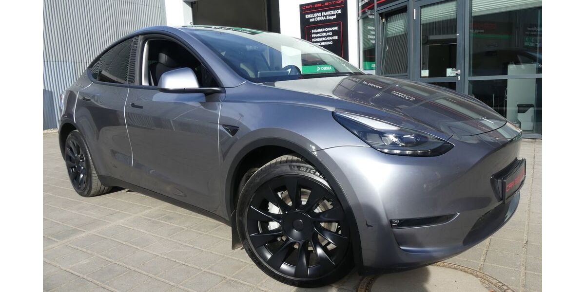 Tesla Model Y 46.233 km 35.600 &euro; Berlin 13156