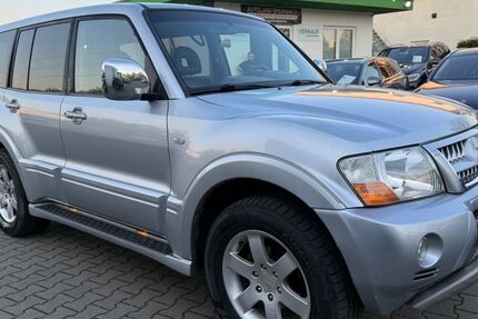 Mitsubishi Pajero 185.000 km 8.900 &euro; Rheinbach 53359