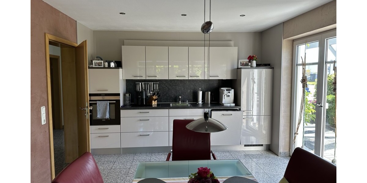 Großzügiges Wohnen und Arbeiten vereint: Einfamilienhaus mit Gewerbeeinheit! 10 zimmer