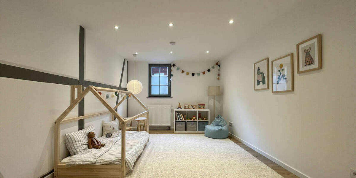 Einfamilienhaus Weinheim - 8 Zimmer, 228 m&sup2;, 875.000&euro; | Angebot:26344040