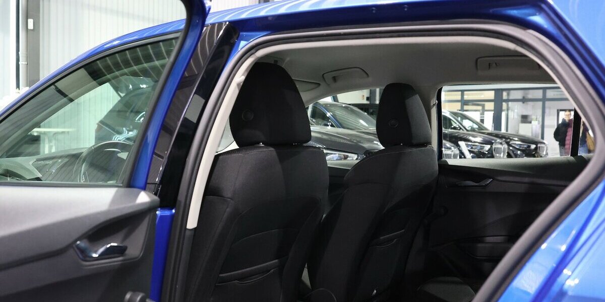 Skoda Fabia 1.0 TOUR RACE BLUE / LED / GROßES-DISPLAY 55.000 km 13.777 &euro; Hamm 59077