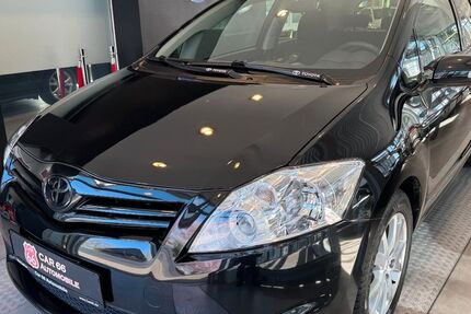 Toyota Auris 129.000 km 6.490 &euro; Hamburg 22547