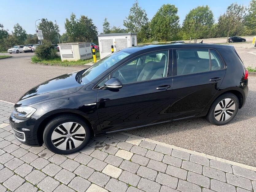 VW Golf 39.600 km 17.000 € Hamburg 21079