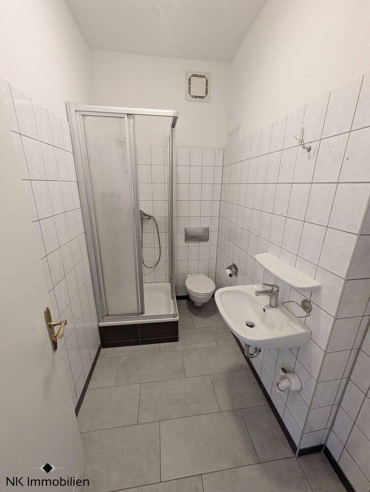++ Ihr neues Zuhause: 3-Raum Wohnung mit Einbauküche im stilvollen Altbau - zentrumsnah ++