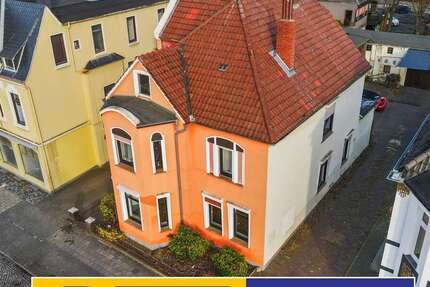 Haus zum Kaufen in Delmenhorst 419.000 € 225 m² - Haus Delmenhorst | Angebot:26644840