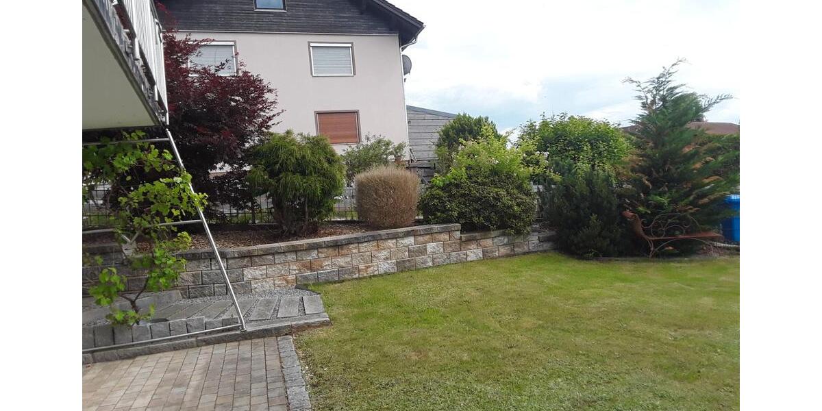 Mehrfamilienhaus, Wohnhaus Böbrach - 14 Zimmer, 210 m&sup2;, 495.000&euro; | Angebot:26902755
