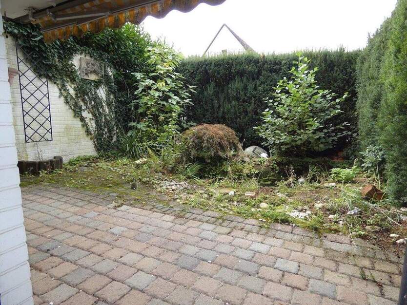 Großzügige Doppelhaushälfte mit XXL-Garage in exponierter Wohnlage von Hösel !! 5 zimmer