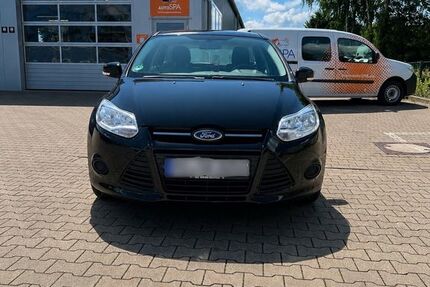 Ford Focus 130.800 km 4.999 &euro; Minden 32427