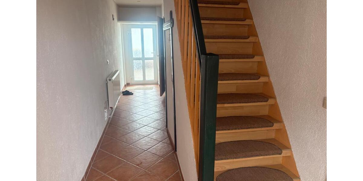 Etagenwohnung Hettstedt - 4 Zimmer, 80 m&sup2;, 550&euro; | Angebot:26535299