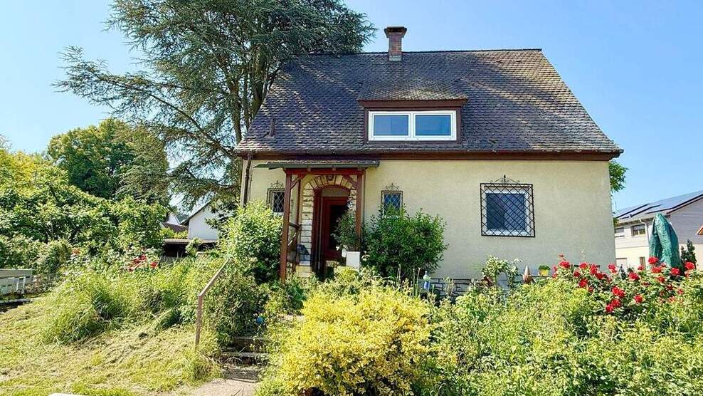 Charmantes Einfamilienhaus in ruhiger Lage von Nbg.-Worzeldorf! 4 zimmer