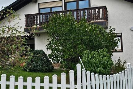 Wohnung Solms - 3 Zimmer, 112 m&sup2;, 1.300&euro; | Angebot:27609313