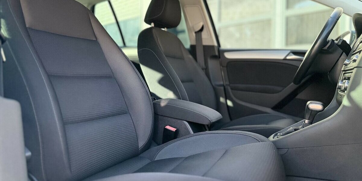 VW Golf ´Team´ / Automatik / Klima / Sitzheizung 100.000 km 9.900 &euro; Mönchengladbach 41066