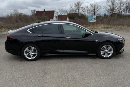 Opel Insignia 118.000 km 17.850 &euro; Fürth 90768