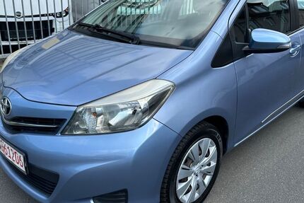 Toyota Yaris 143.200 km 6.340 &euro; Bremen 28215