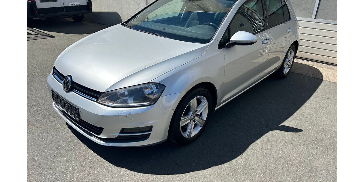 VW Golf 121.000 km 10.400 &euro; Nürnberg 90439