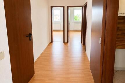 Wohnung Dessau-Roßlau Brambach - 3 Zimmer, 56 m&sup2;, 50.000&euro; | Angebot:27196332