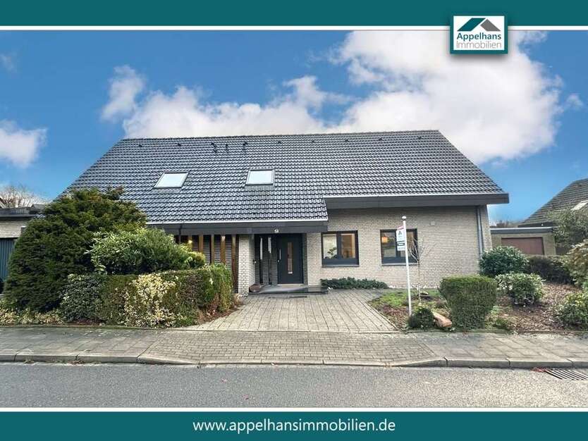 Haus zum Kaufen in Georgsmarienhütte 445.000 € 286.14 m² 8 zimmer