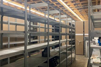 Lagerraum + über 300qm Regalfläche zimmer