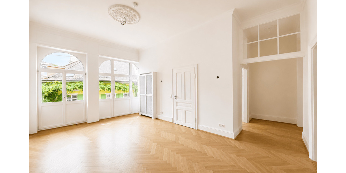 Etagenwohnung Baden-Baden Innenstadt - 4 Zimmer, 134 m&sup2;, 2.230&euro; | Angebot:26751322