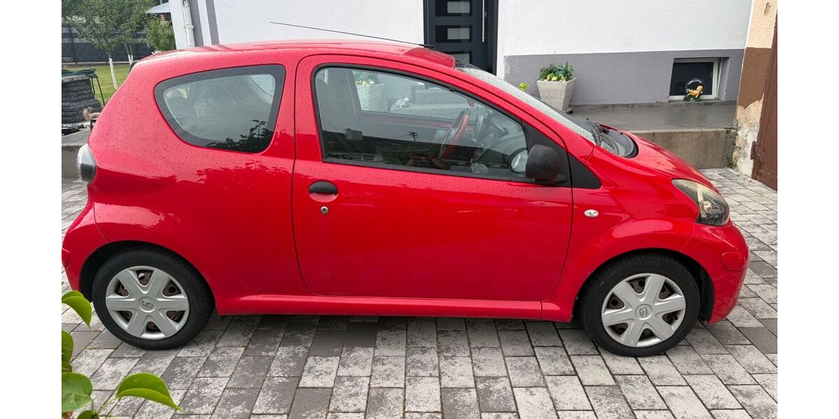 Toyota Aygo (X) 146.428 km 2.390 &euro; Heilbronn 74078