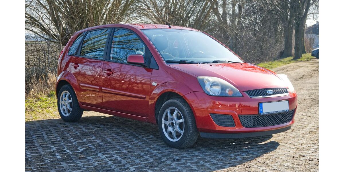 Ford Fiesta 160.704 km 2.300 &euro; Pocking 94060