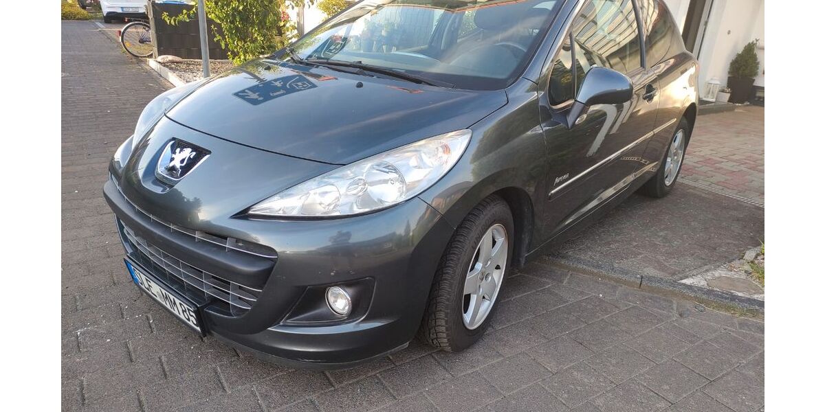 Peugeot 207 113.907 km 2.500 &euro; Weilerswist 53919