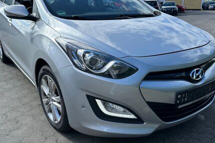 Hyundai i30 163.000 km 7.400 &euro; Fulda 36041