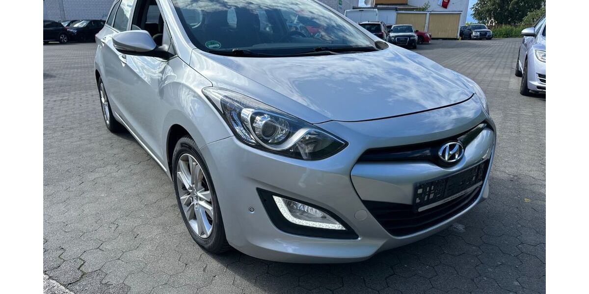 Hyundai i30 163.000 km 7.490 &euro; Fulda 36041