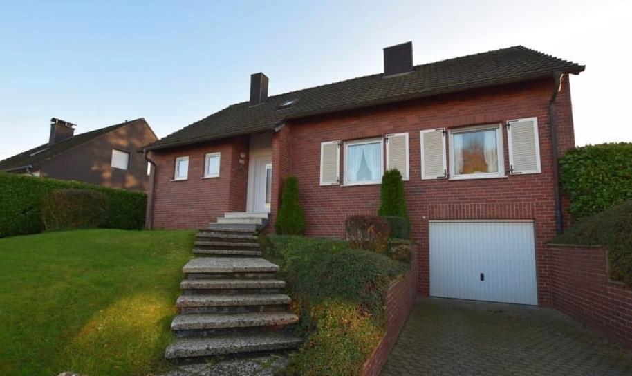 Einfamilienhaus Eschweiler - 5 Zimmer, 140 m&sup2;, 499.000&euro; | Angebot:27156473