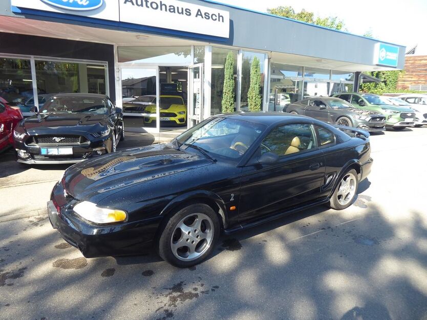 Ford Mustang 92.405 km 18.900 € Ammerbuch 72119
