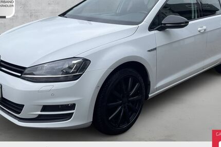 VW Golf 370.000 km 5.900 &euro; Stelle 21435