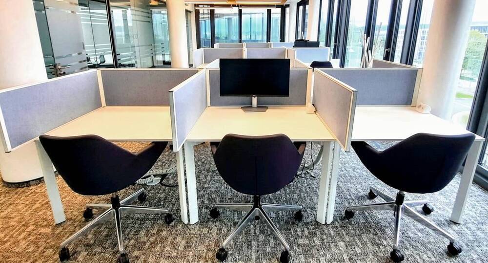 Buchen Sie einen reservierten Coworking-Arbeitsplatz oder Hot Desk in Regus FGS Campus