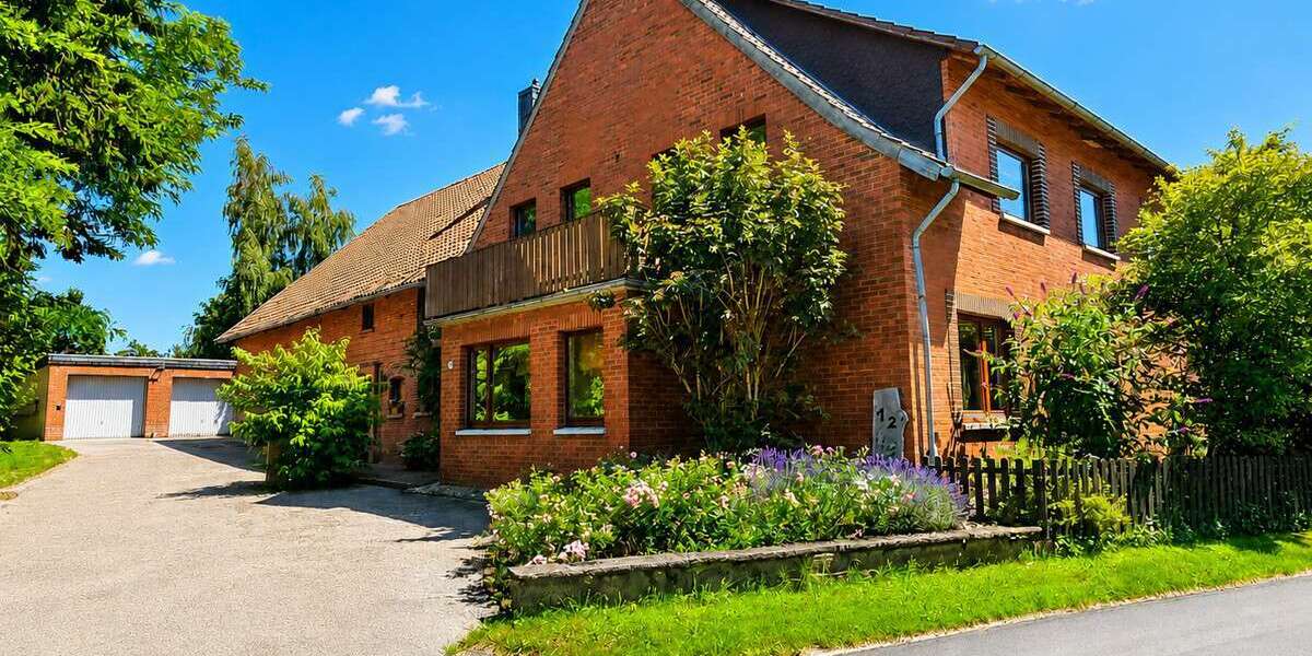Einfamilienhaus Stadthagen - 10 Zimmer, 288 m&sup2;, 249.000&euro; | Angebot:27153317